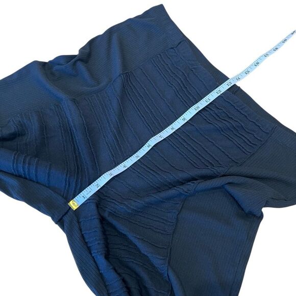 Fashion Nova Let's Wait Textured Flare Pant Black Size 1X - Picture 11 of 16